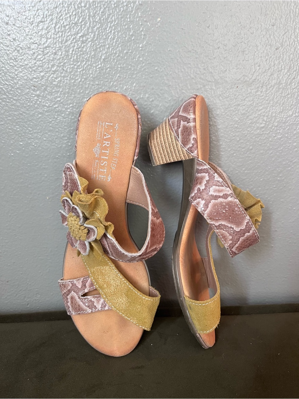 L'ATISTE Velvet Floral Block Heel Mules in Mauve and Mustard